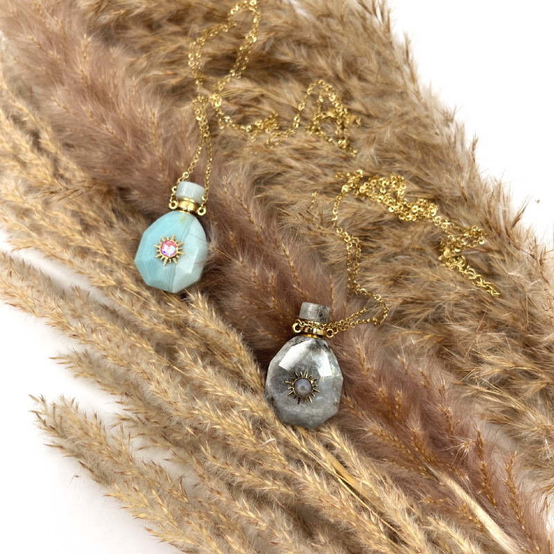 MOLLY - Labradorite – Image 3