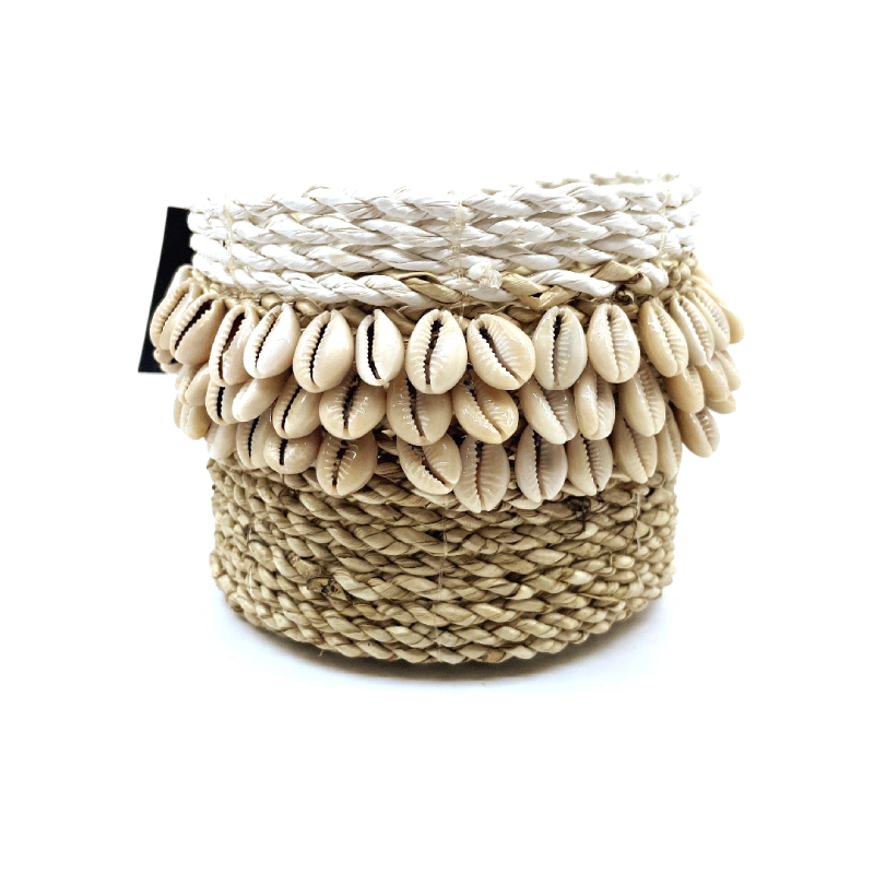 Panier Weaved Cowrie - Bazar Bizar